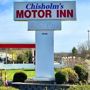 Chisholm'S Motor Inn
